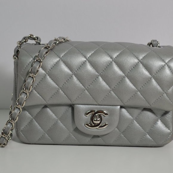 Chanel Silver Flap Bag - Picture 2 of 11